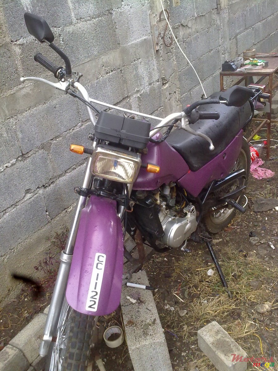 1986' Suzuki yes photo #2