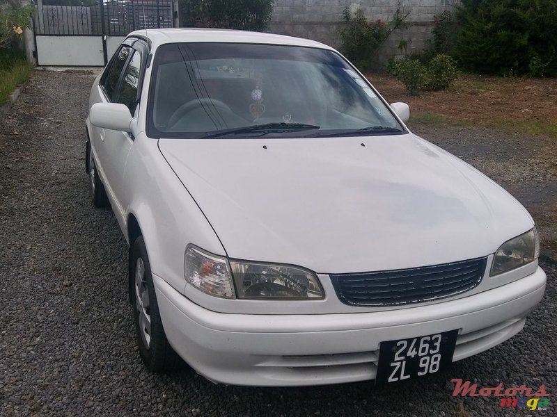 1998' Toyota Corolla photo #1