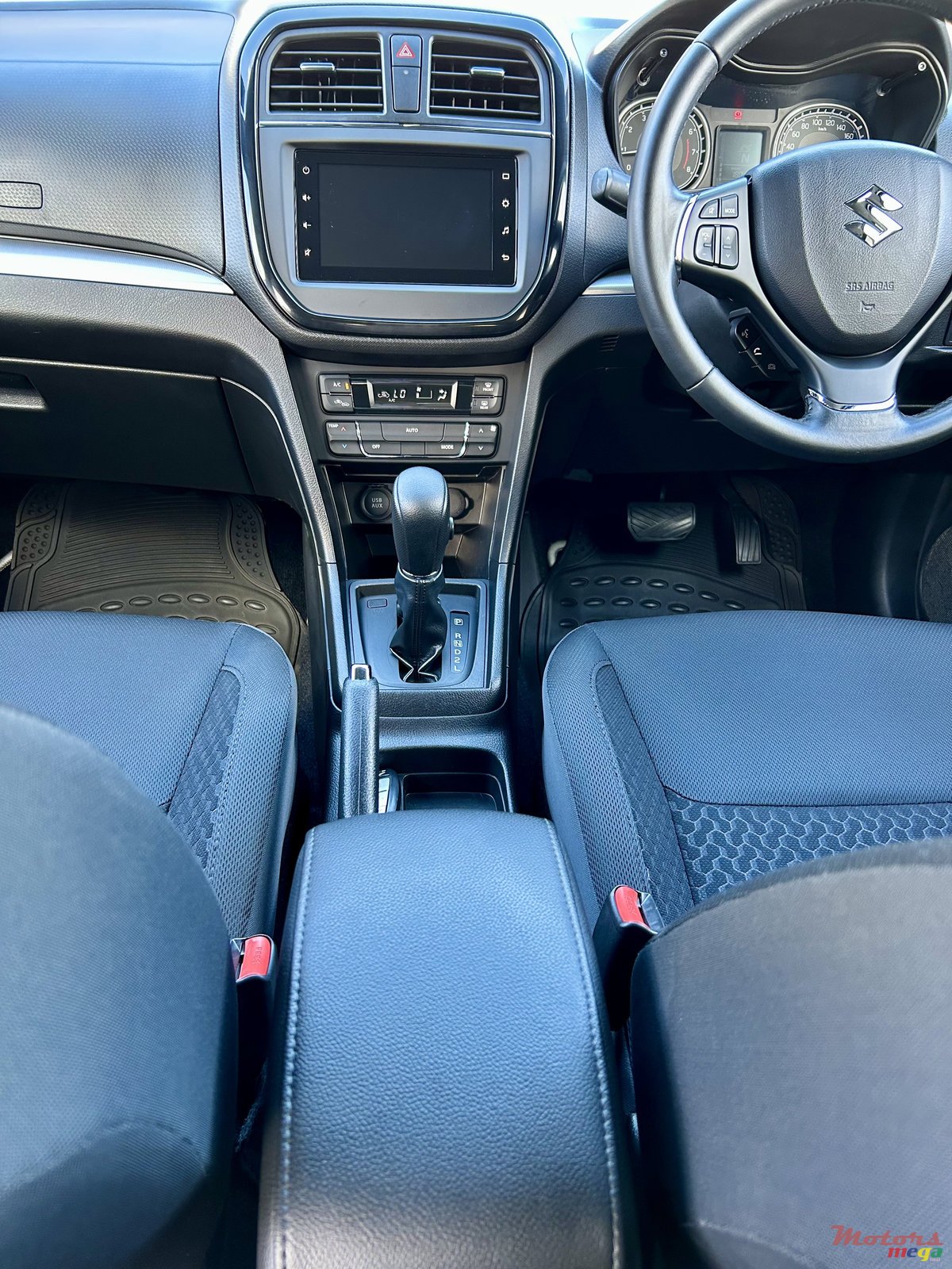 2022' Suzuki Vitara Brezza GLX photo #5