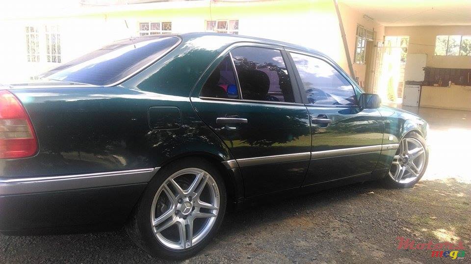 1995' Mercedes-Benz C-Class C 180 photo #3