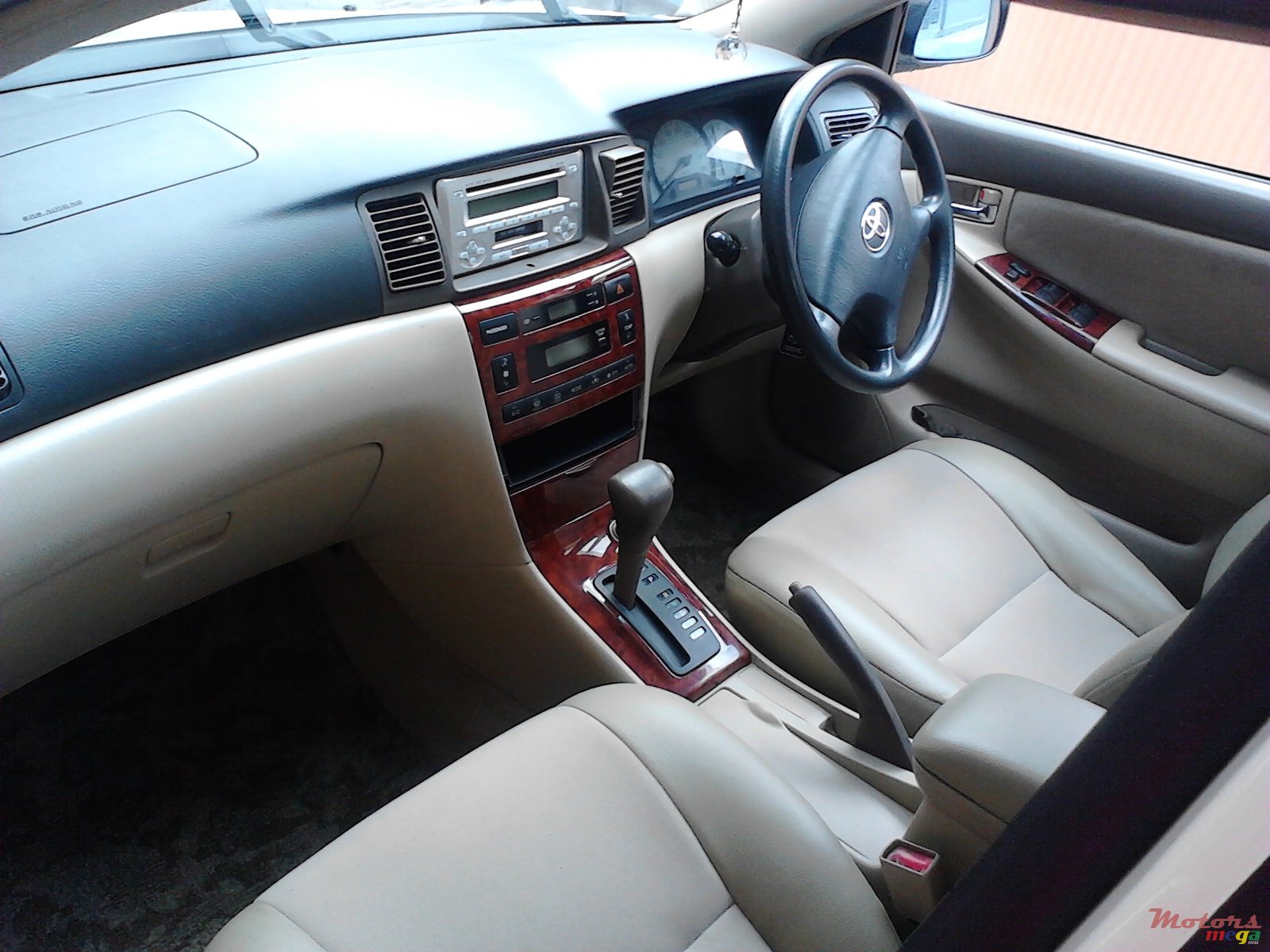 1999' Toyota Corolla photo #2