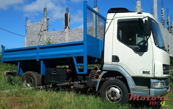 2006' DFM DAF LF photo #2