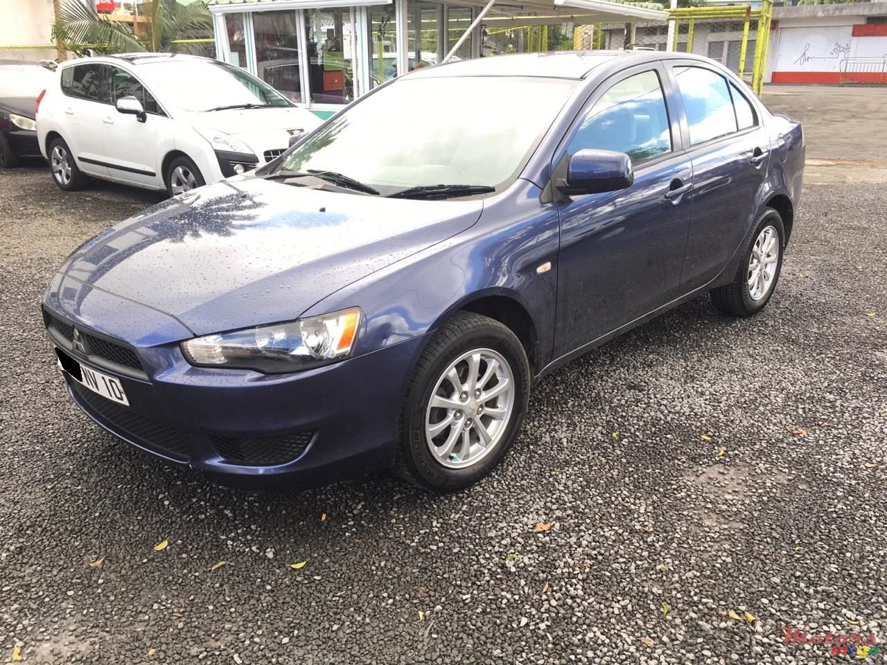 2010' Mitsubishi Lancer EX photo #5