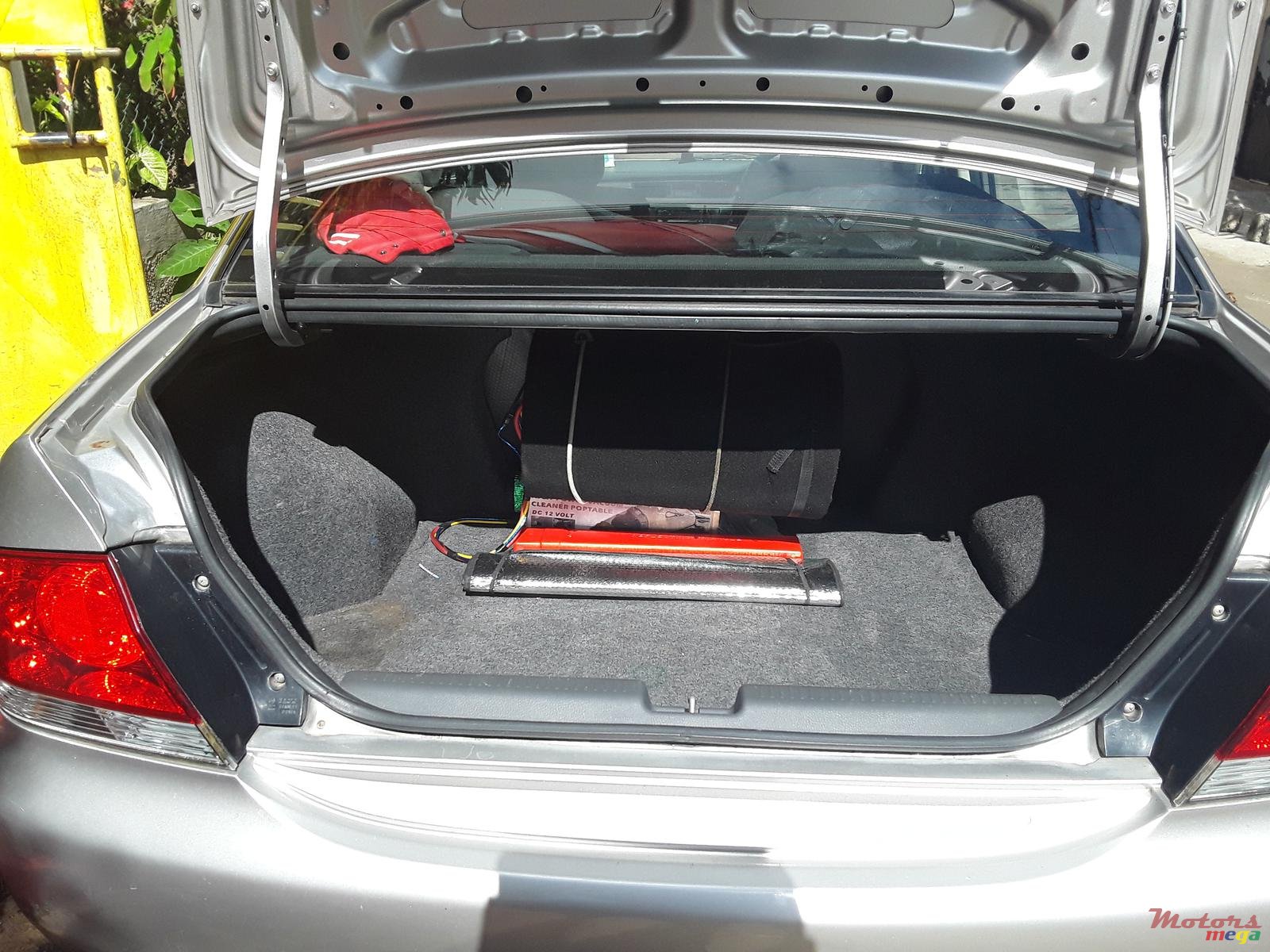 2009' Mitsubishi Lancer photo #3