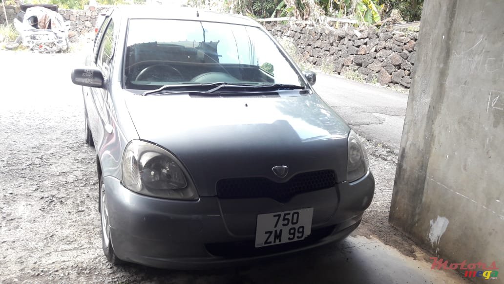 1999' Toyota Vitz Manual 1.0L JAPAN photo #3