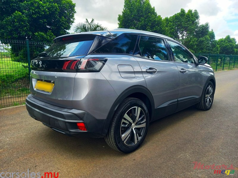 2022' Peugeot 3008 Allure 1.6T photo #3
