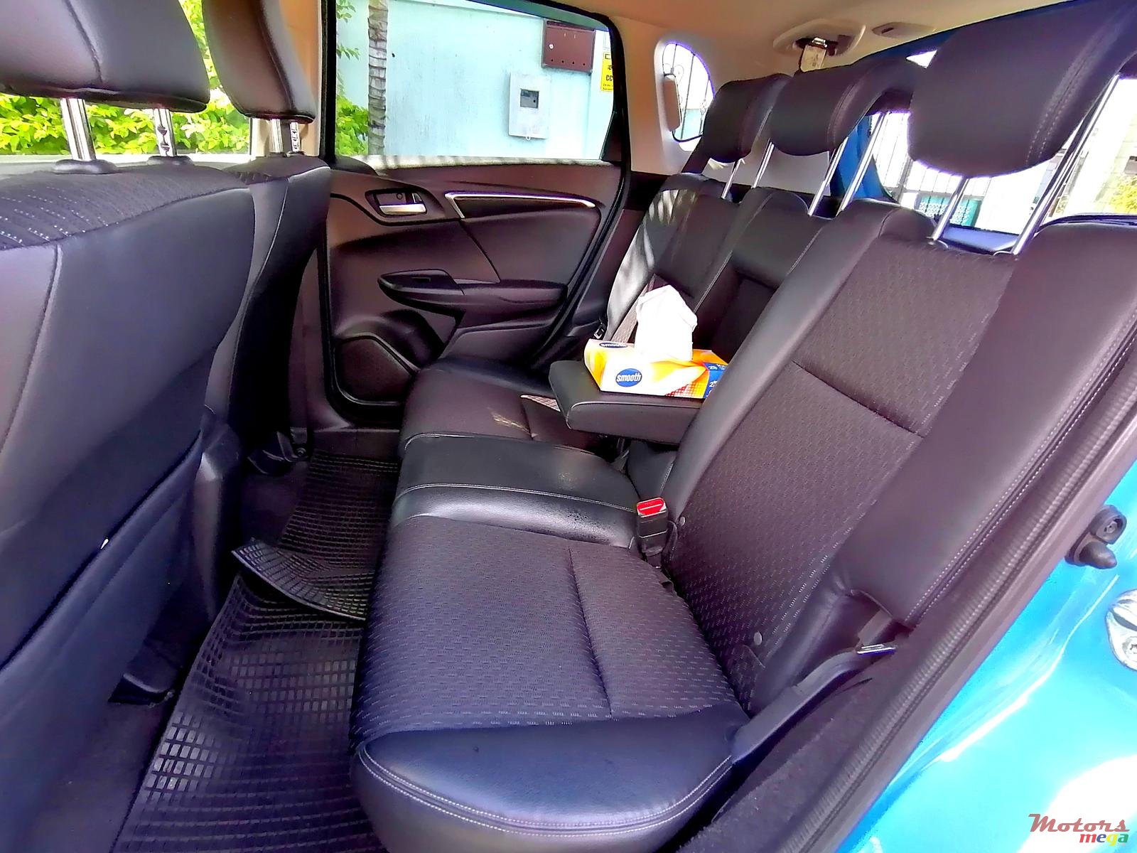 2014' Honda Fit HYBRID photo #6