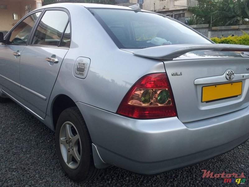 2006' Toyota Corolla photo #2