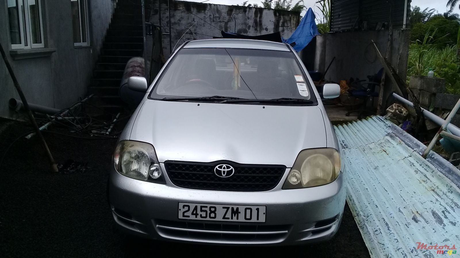 2001' Toyota Corolla NZE photo #2