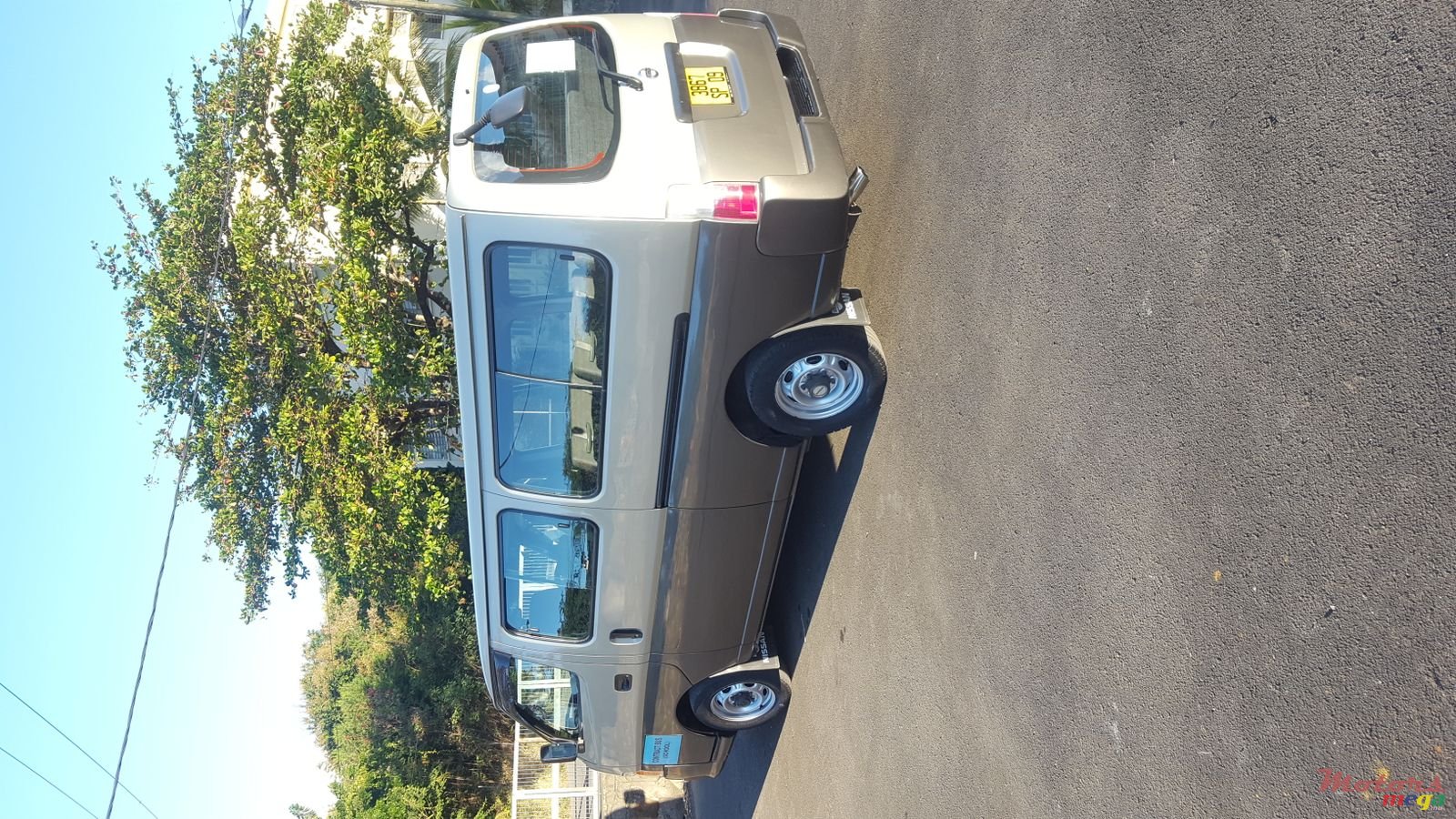 2009' Nissan photo #3