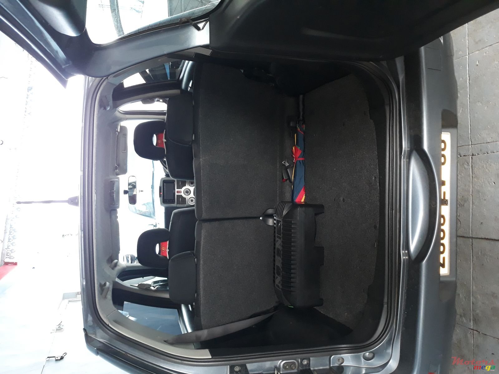 2006' Toyota Rush photo #3