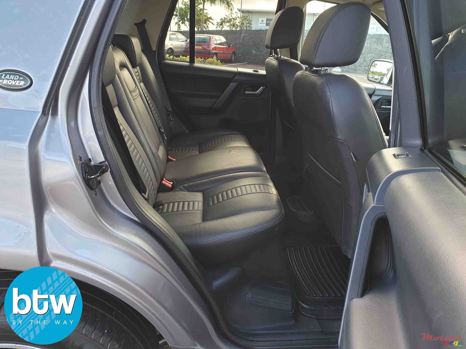 2013' Land Rover Freelander 2 Si4 photo #3