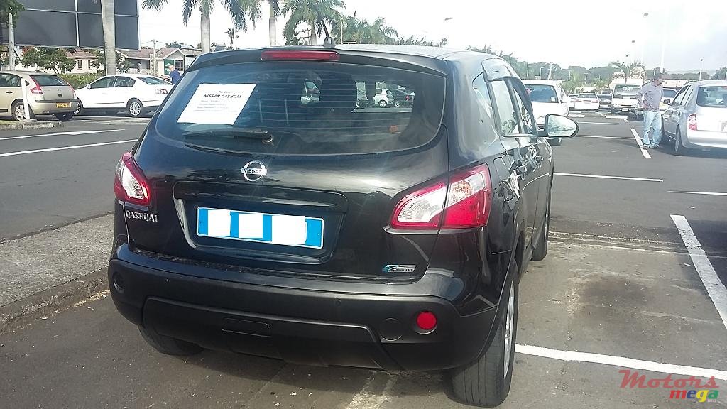 2013' Nissan Qashqai Diplomat's Car photo #2