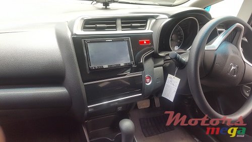 2015' Honda Fit photo #3