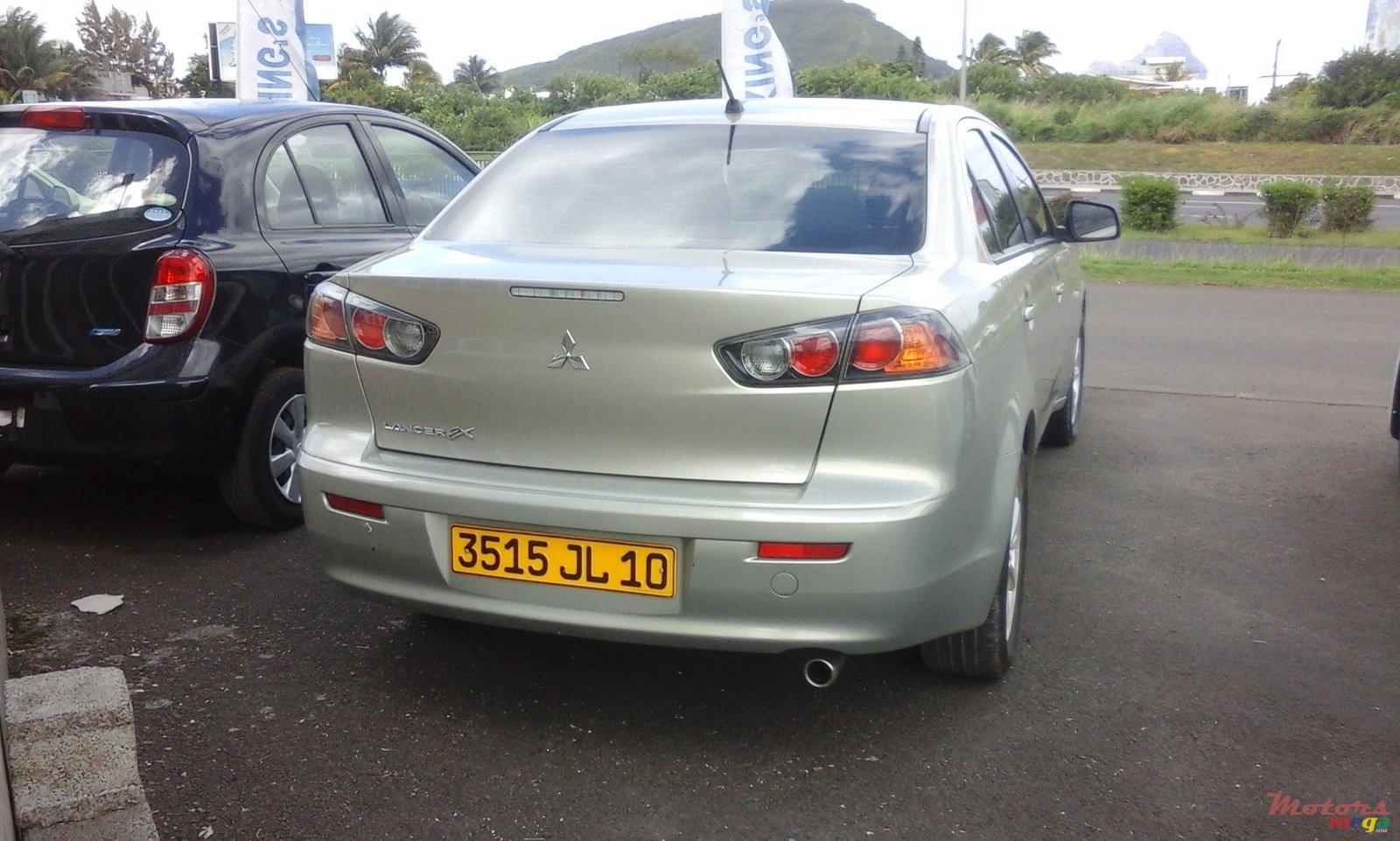 2010' Mitsubishi Lancer photo #2