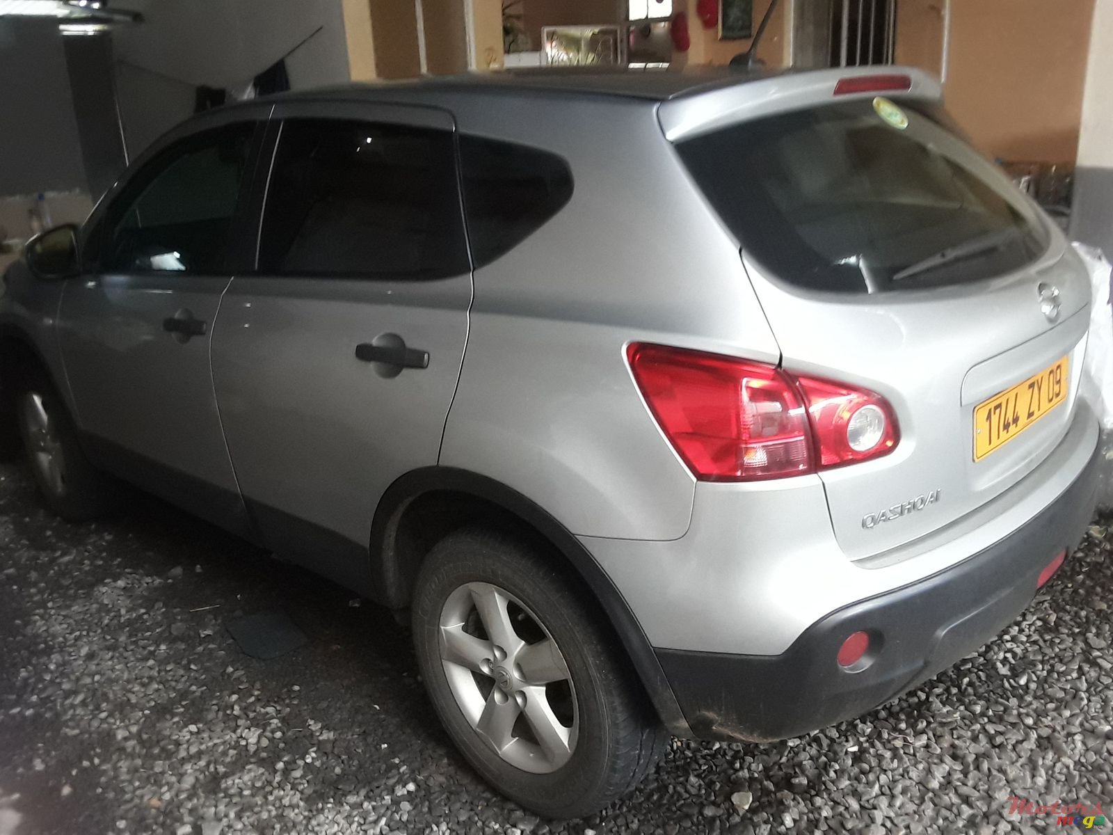 2009' Nissan Qashqai photo #1