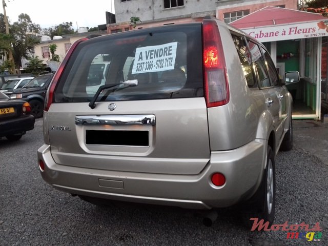 2006' Nissan X-Trail SUV photo #6
