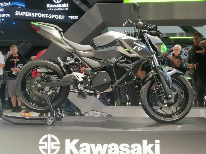Kawasaki se met au vert avec son prototype électrique