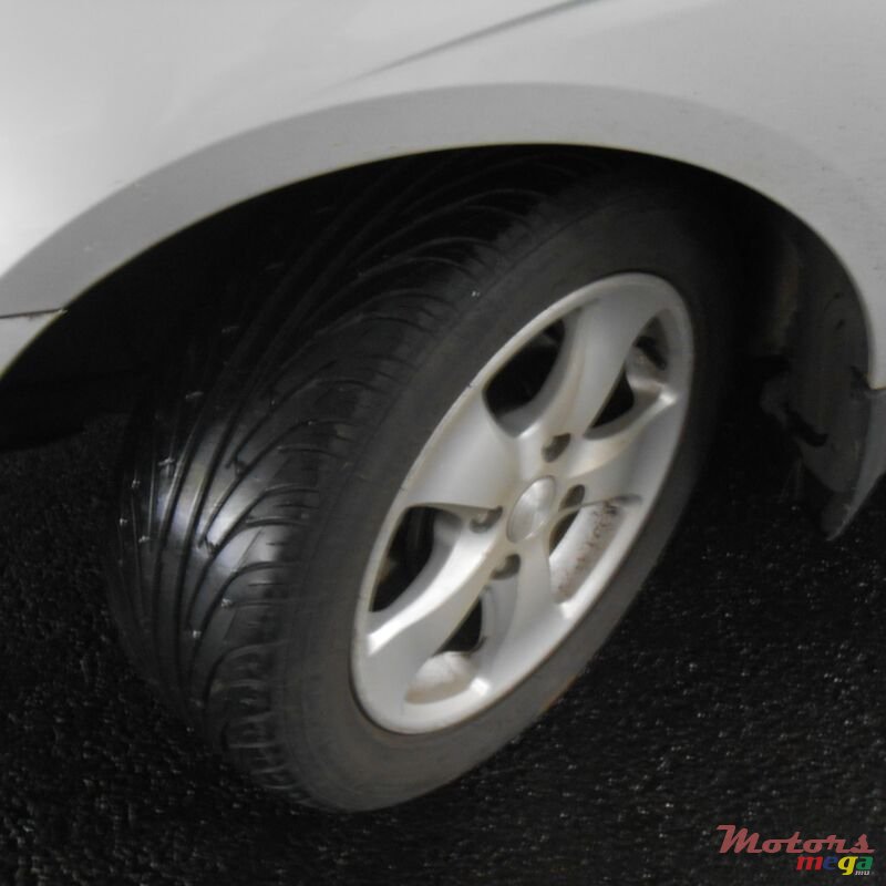 2009' Kia Cerato photo #4