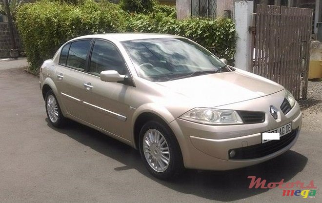 2006' Renault Megane 1.6 Lux photo #1