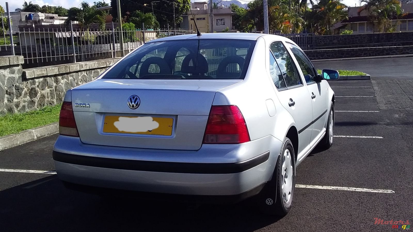 2002' Volkswagen Bora photo #4