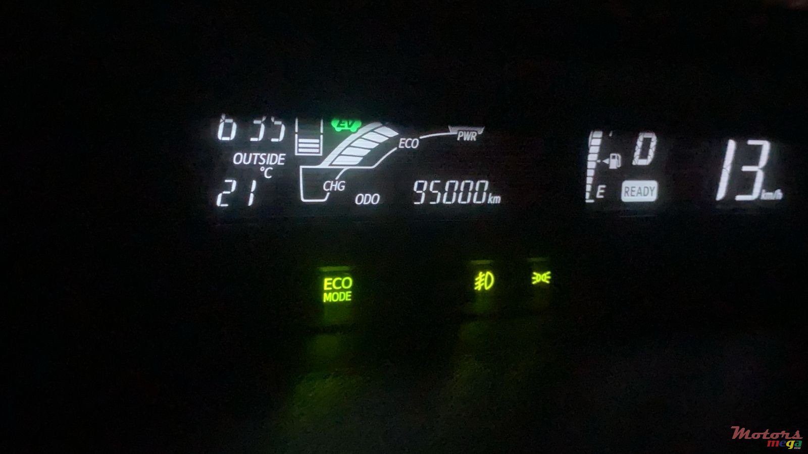 2016' Toyota Aqua photo #1