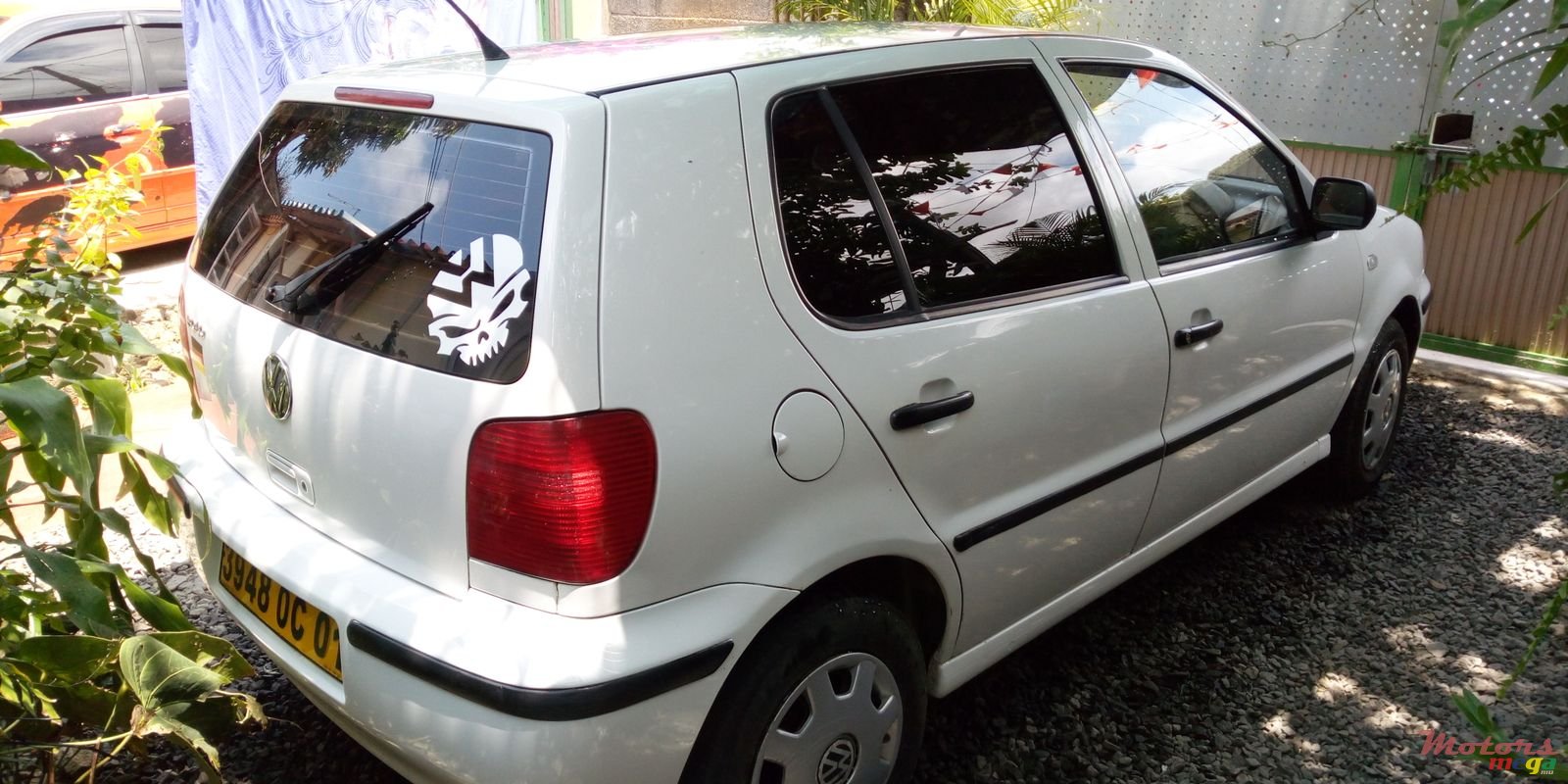 2001' Volkswagen Polo photo #2