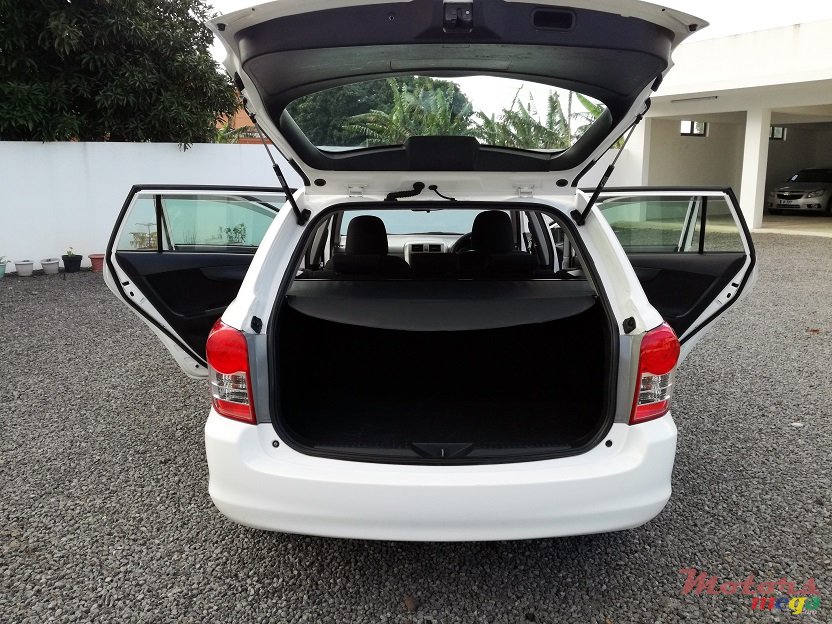 2011' Toyota Fielder AXIO 1.5L JAPAN photo #6