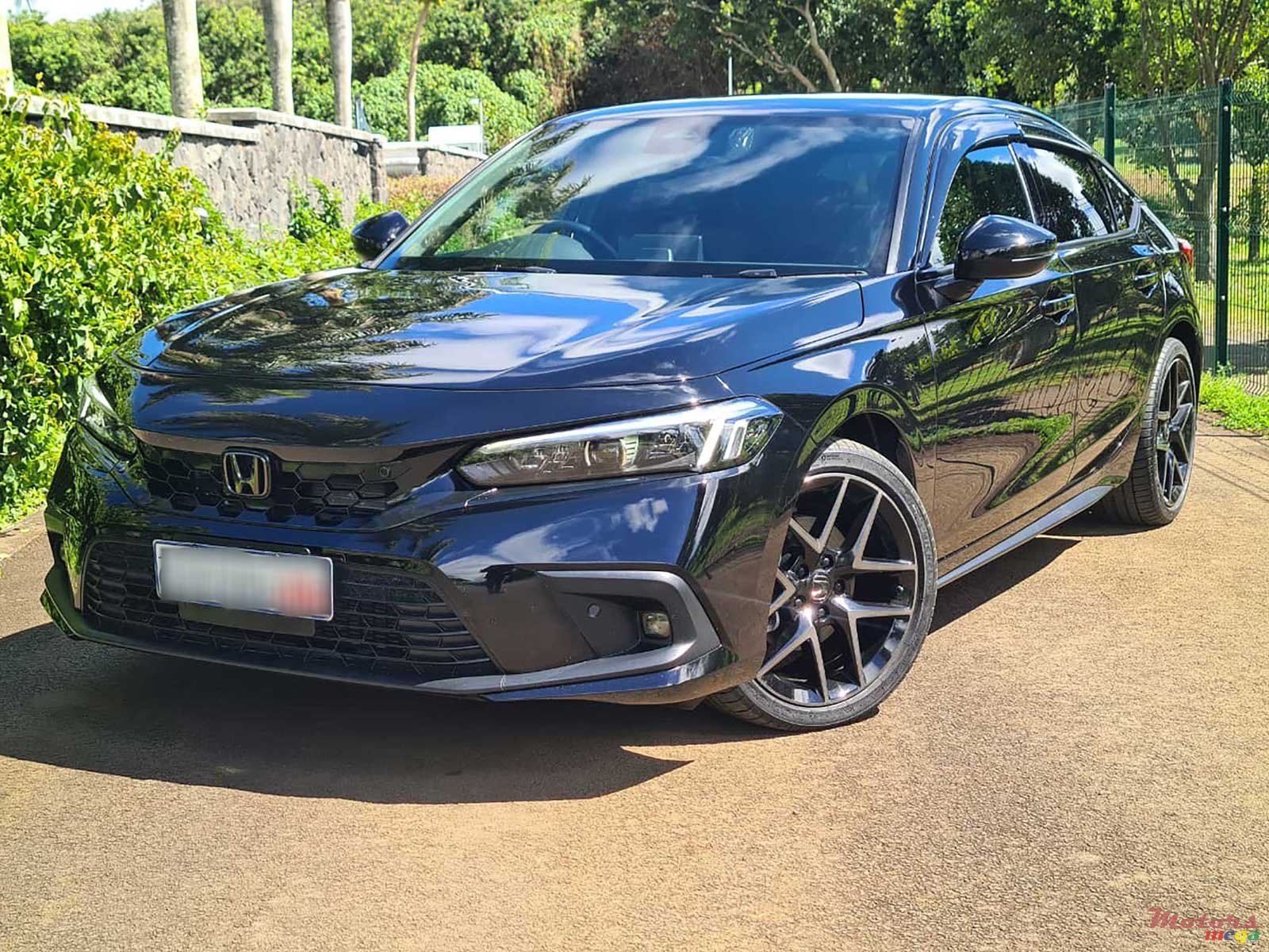 2022' Honda Civic 2.0 EX E-HEV photo #2