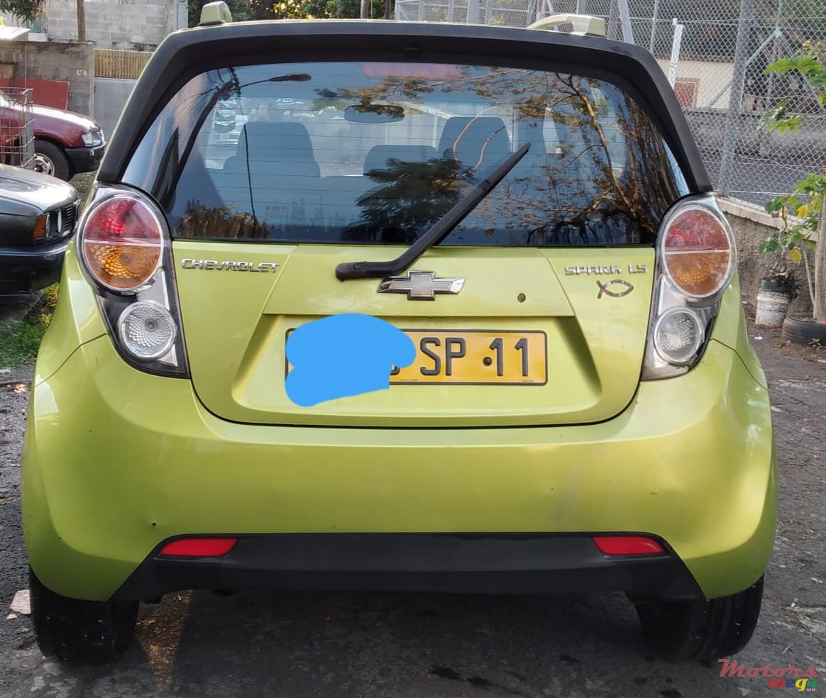 2011' Chevrolet Spark photo #3