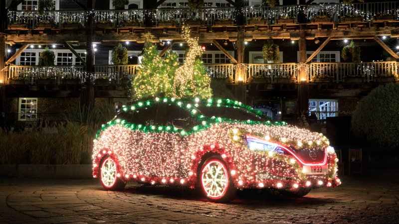 The Nissan Leaf Christmas Tree has light-up snowflake wheels