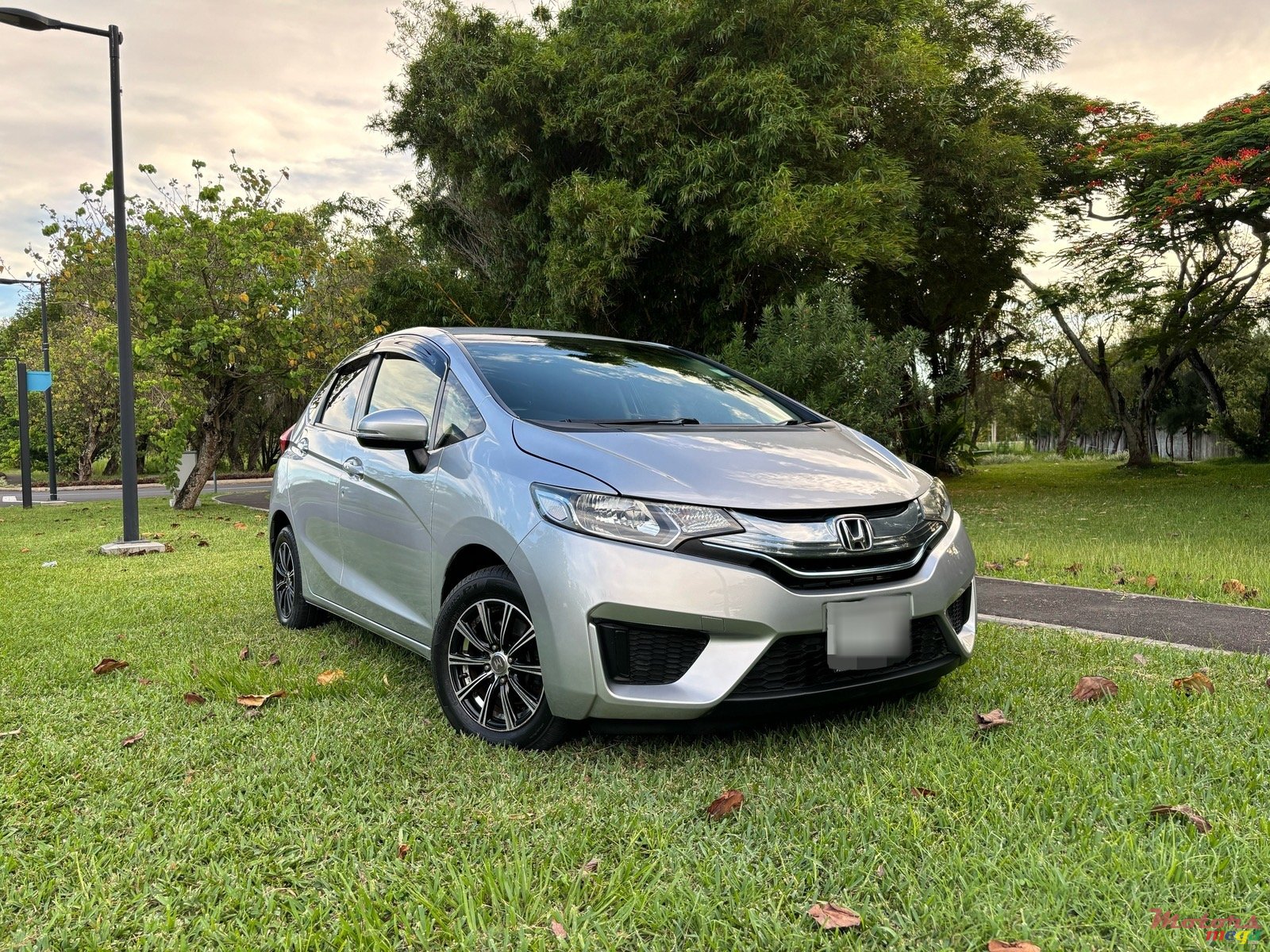 2016' Honda Fit photo #1