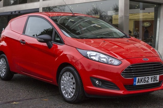 2013 Ford Fiesta Van Debuts in Europe