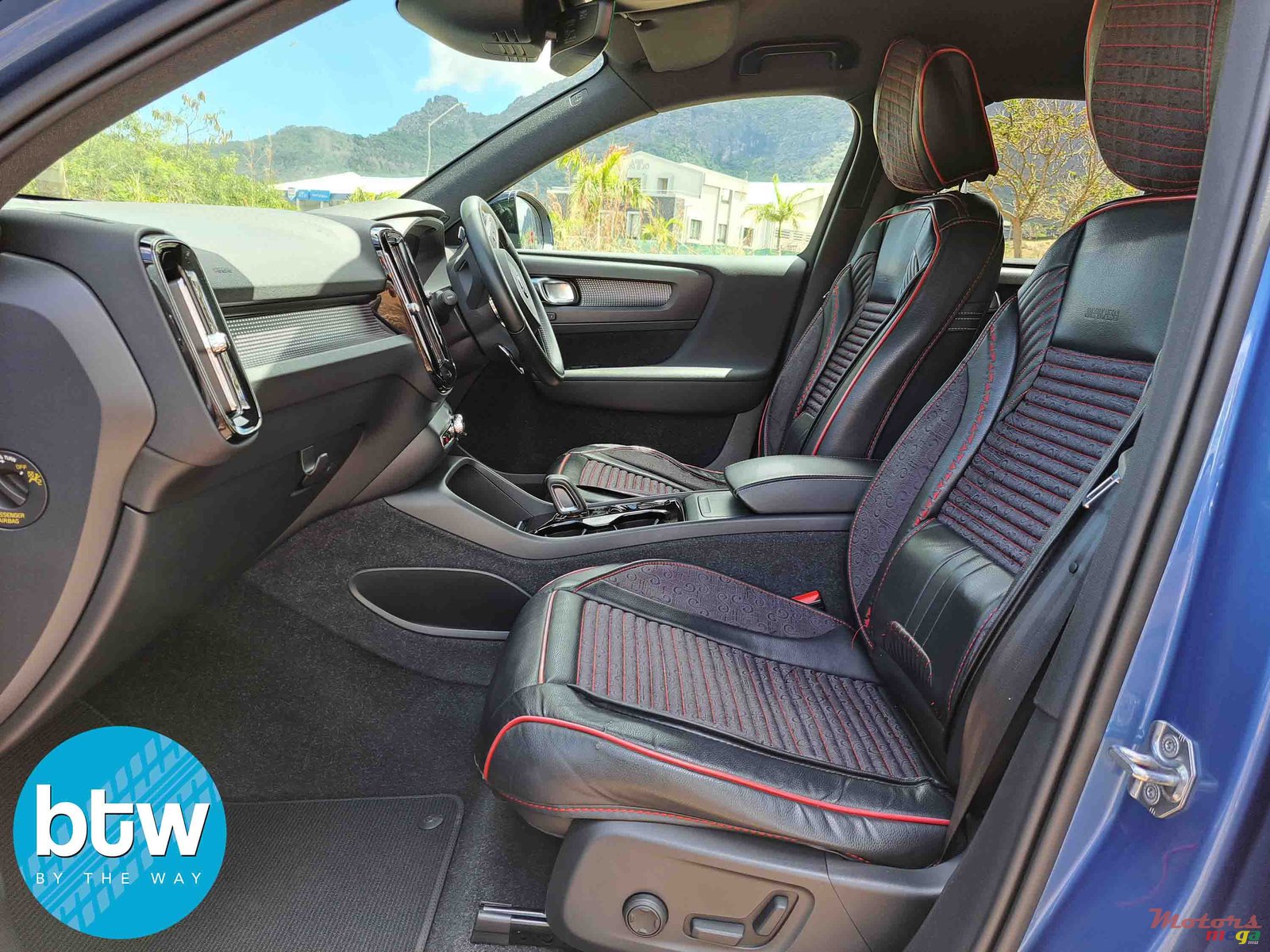 2020' Volvo photo #5