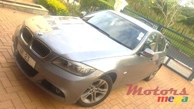 2010' BMW 3 Series photo #4