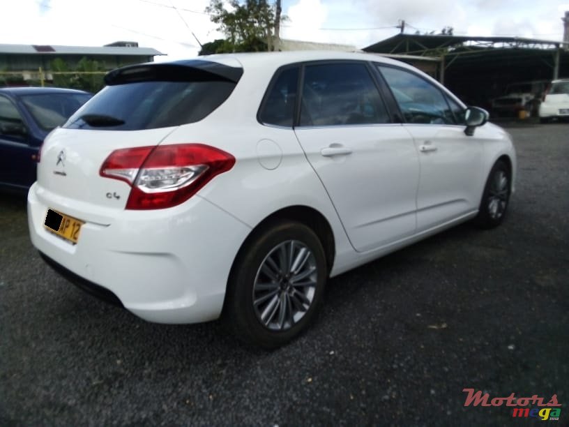2012' Citroen C4 photo #4