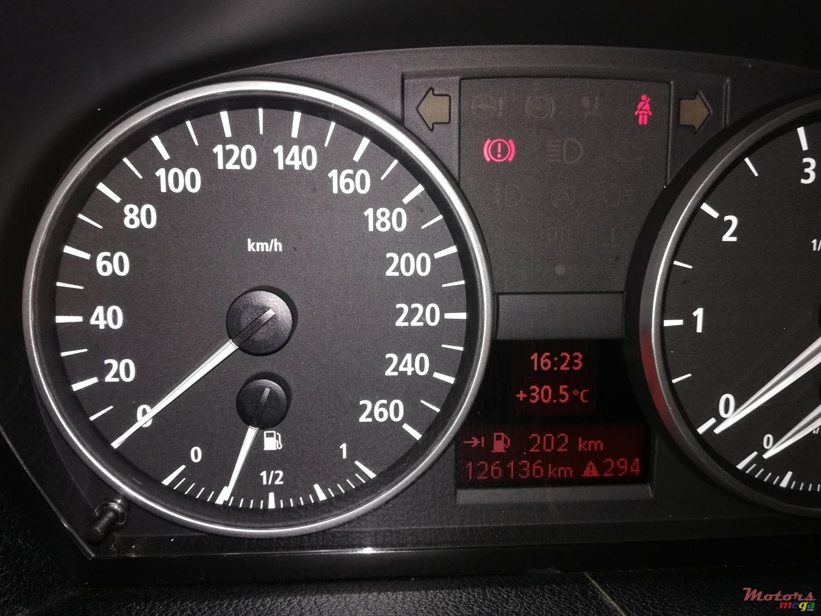 2006' BMW 320 photo #5