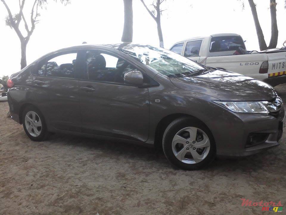 2015' Honda Ballade Elegance photo #5