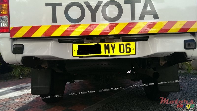 2006' Toyota 2x4 photo #1