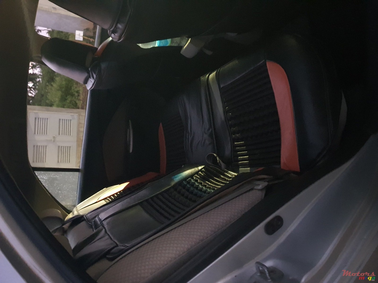 2007' Toyota Belta photo #4