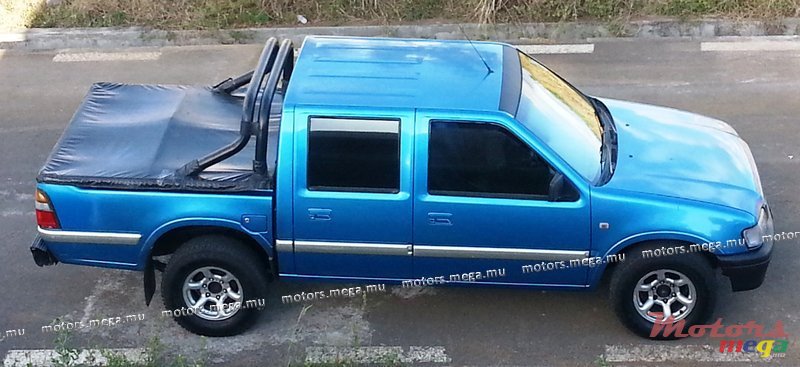 1999' Isuzu KB Series 2X4 KB 280 TURBO photo #2