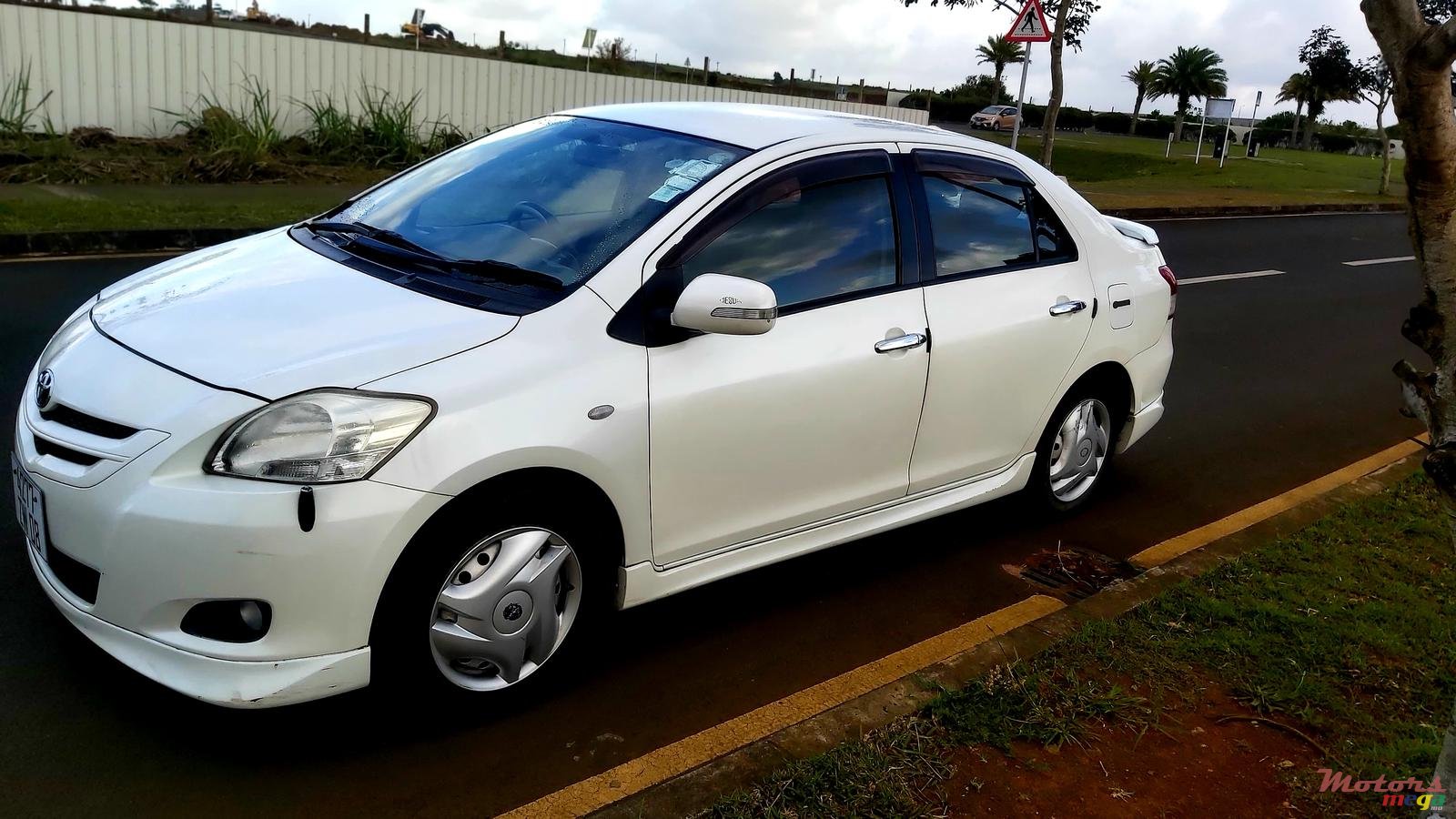 2008' Toyota photo #4