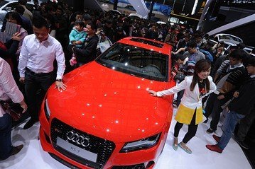 Luxury Car Makers Brace for Slowdown in China