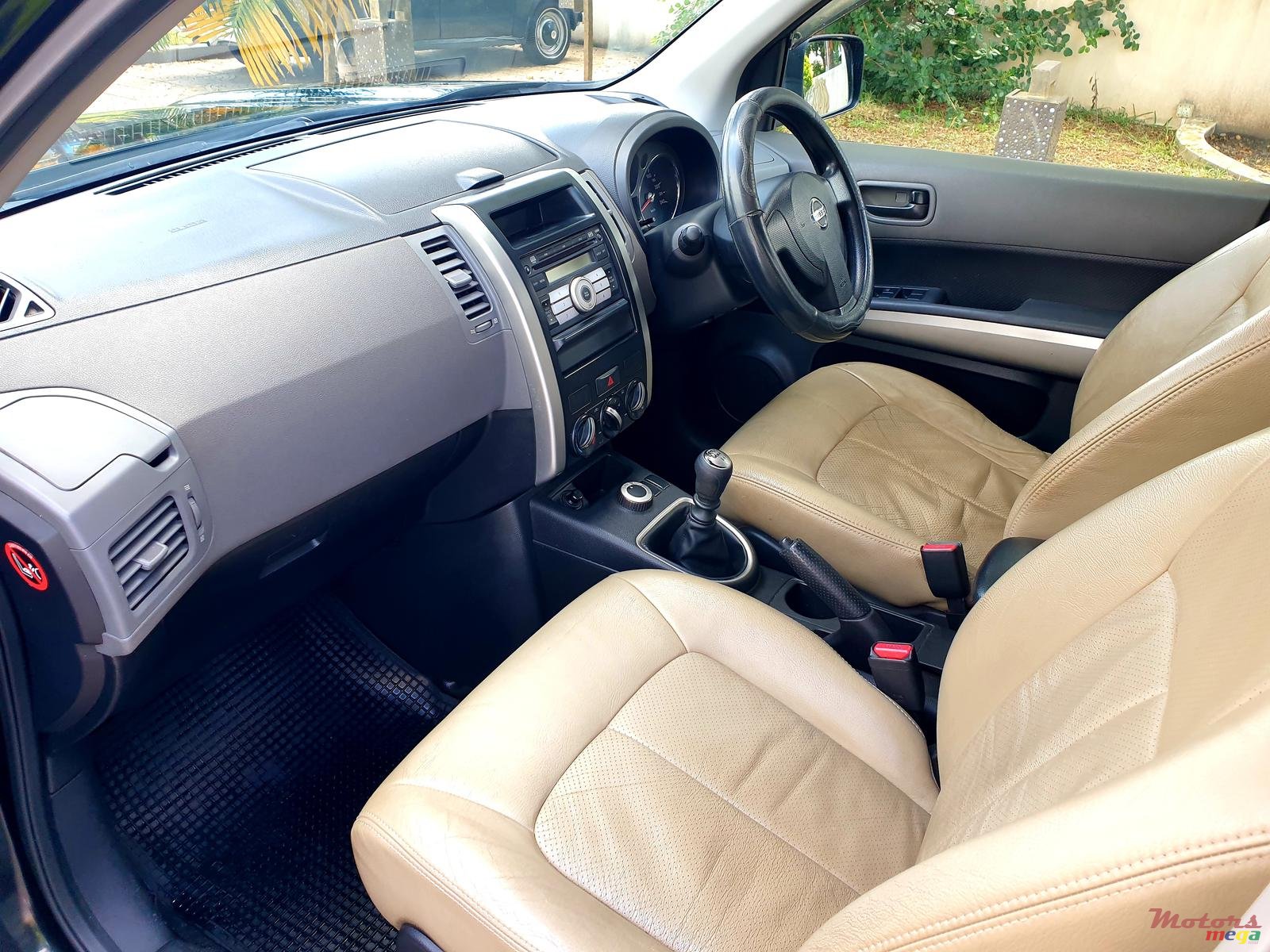 2008' Nissan X-Trail 4x4 photo #4