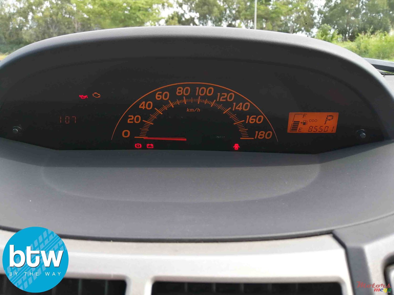 2009' Toyota Vitz Automatic photo #7