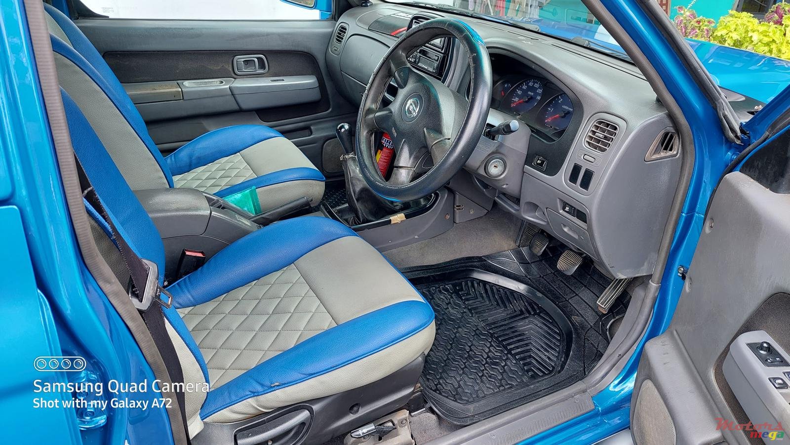 2005' Nissan Hardbody photo #5