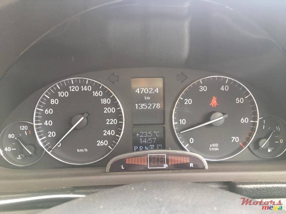 2007' Mercedes-Benz C-Class photo #6