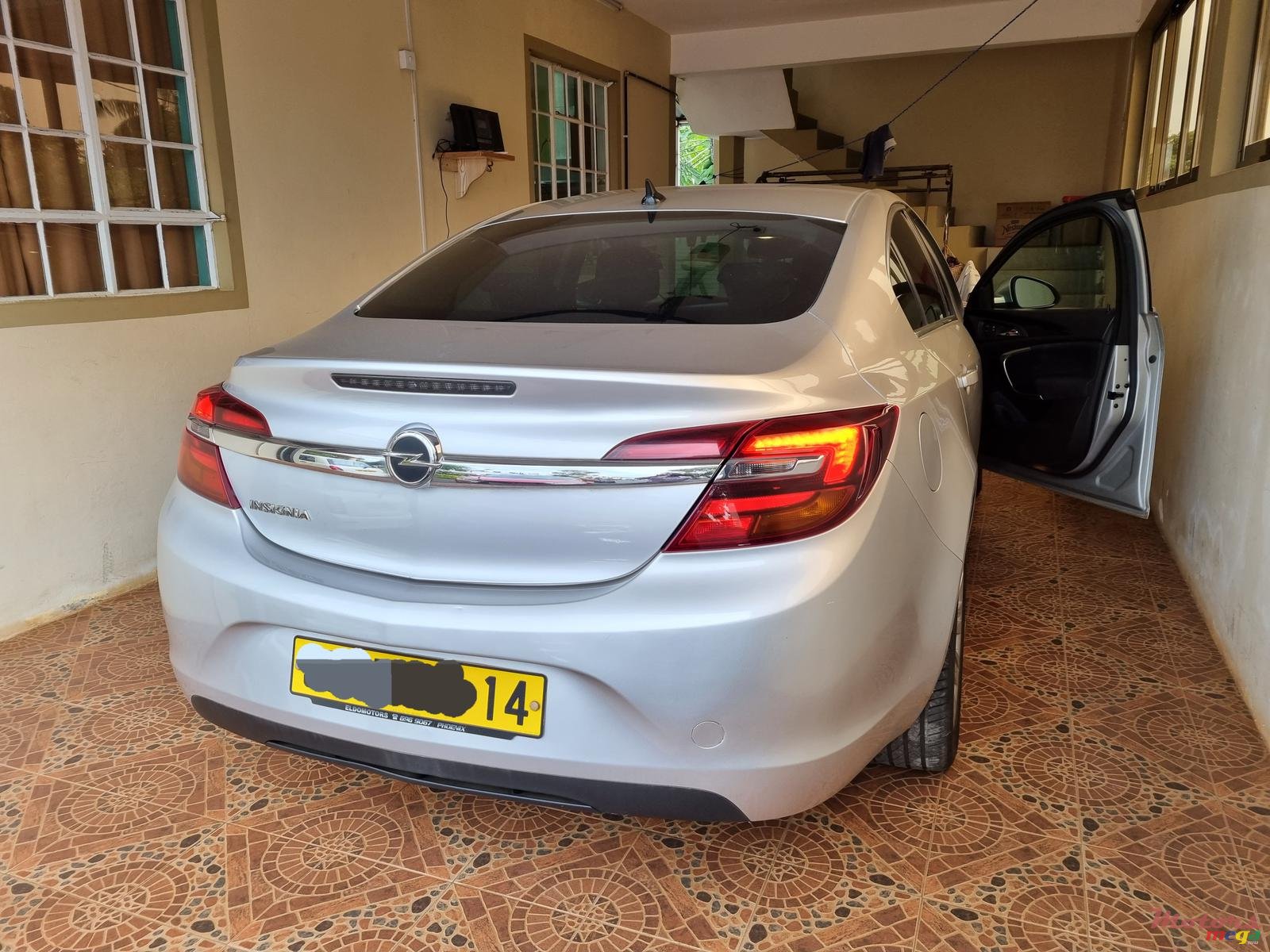 2014' Opel Insignia Urgent Sales photo #4