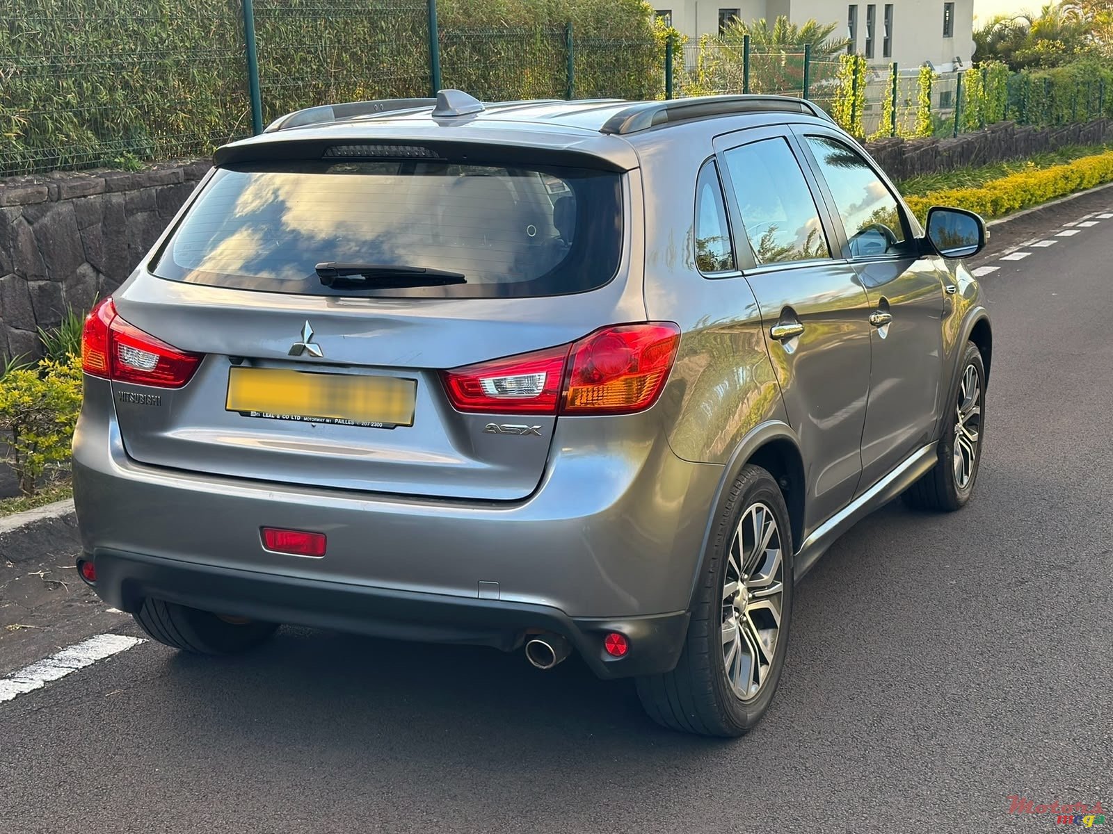 2017' Mitsubishi ASX photo #3