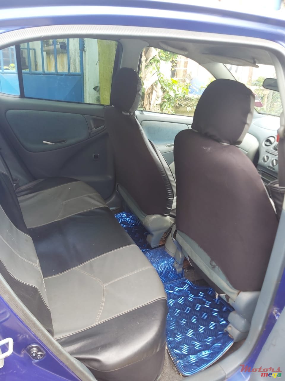 2000' Toyota Vitz photo #5